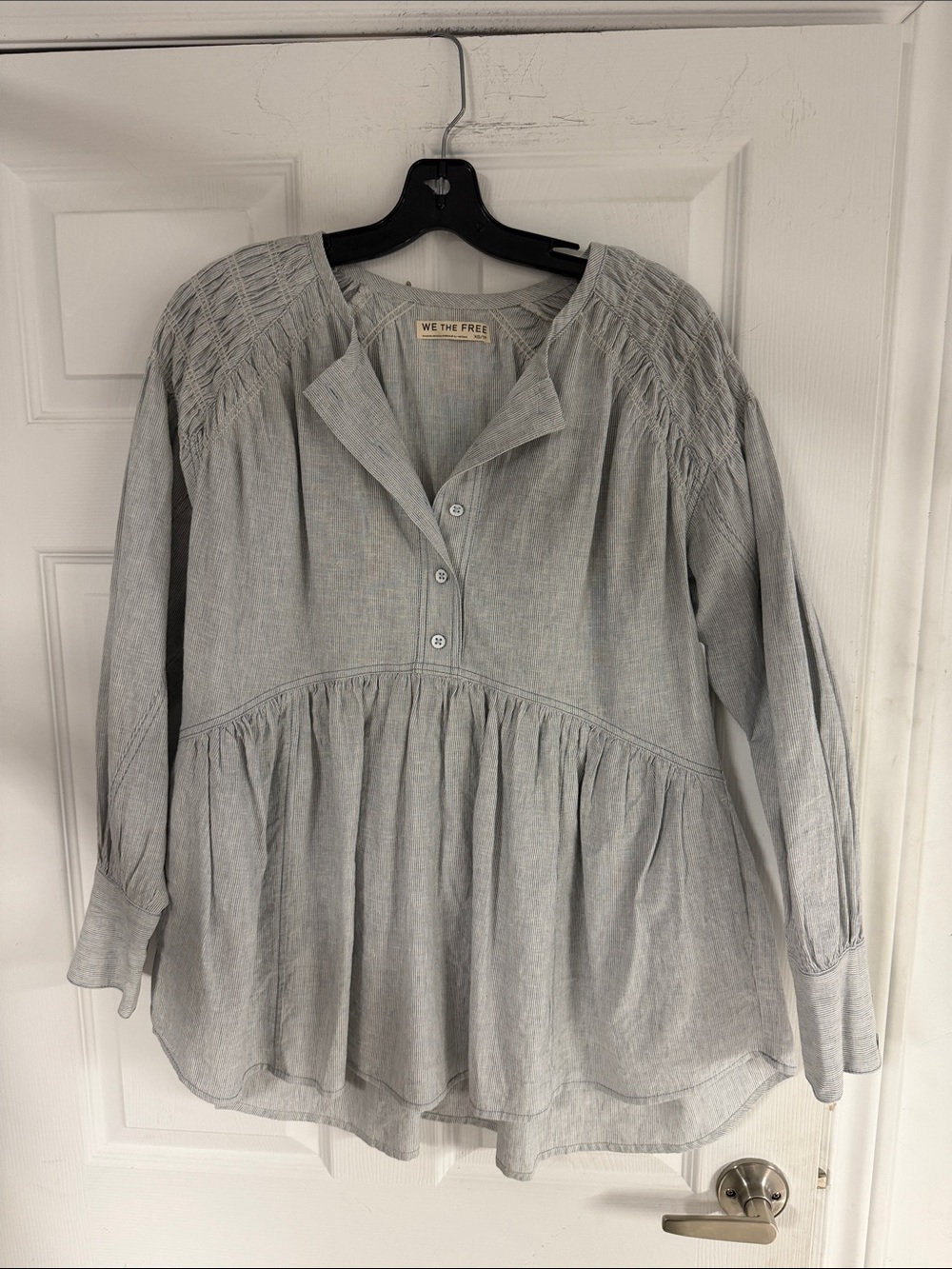 We The Free Light Gray Peasant Tunic Blouse